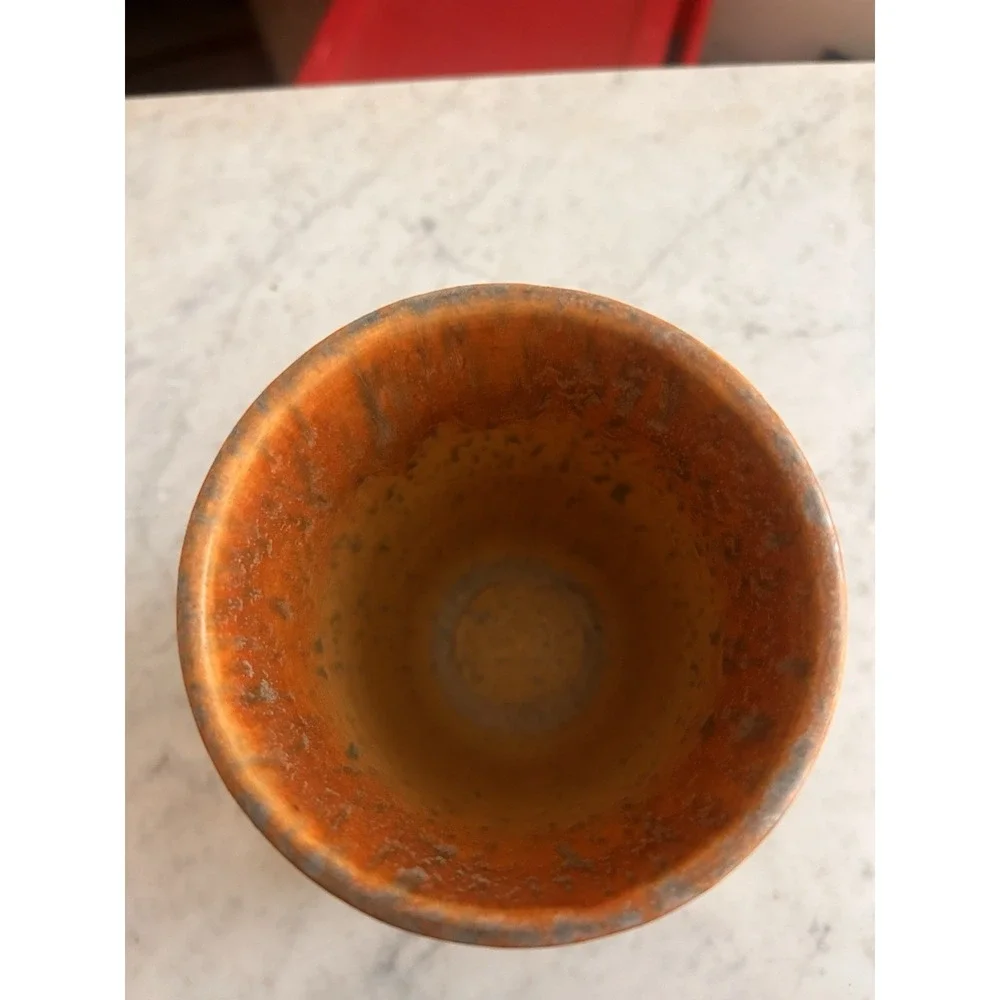 Roseville Pottery '' Montacello '' Orange Color Vase, Shape no 558-5